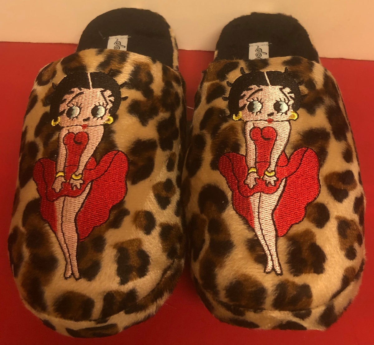 Betty boop best sale house slippers